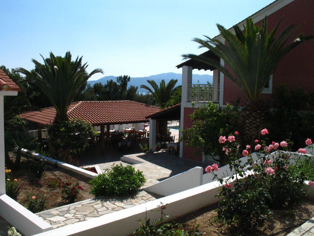 Mykali Hotel Pythagóreion Buitenkant foto